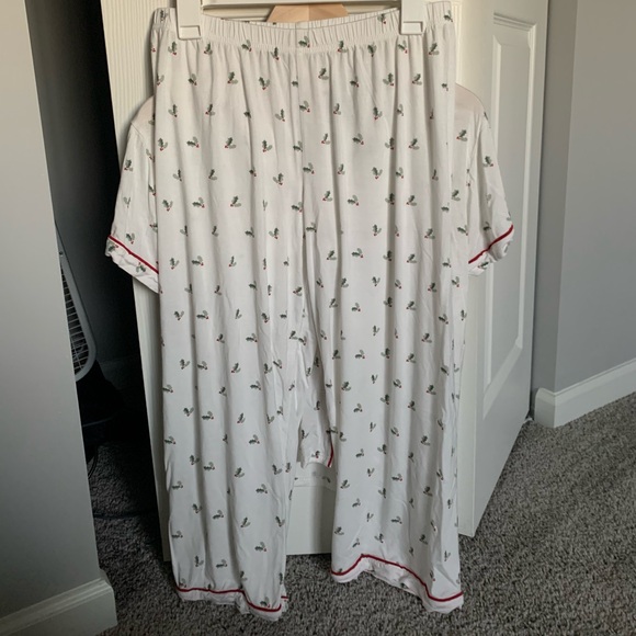 Matching Christmas PJ’s ❤️💚 - Picture 2 of 3